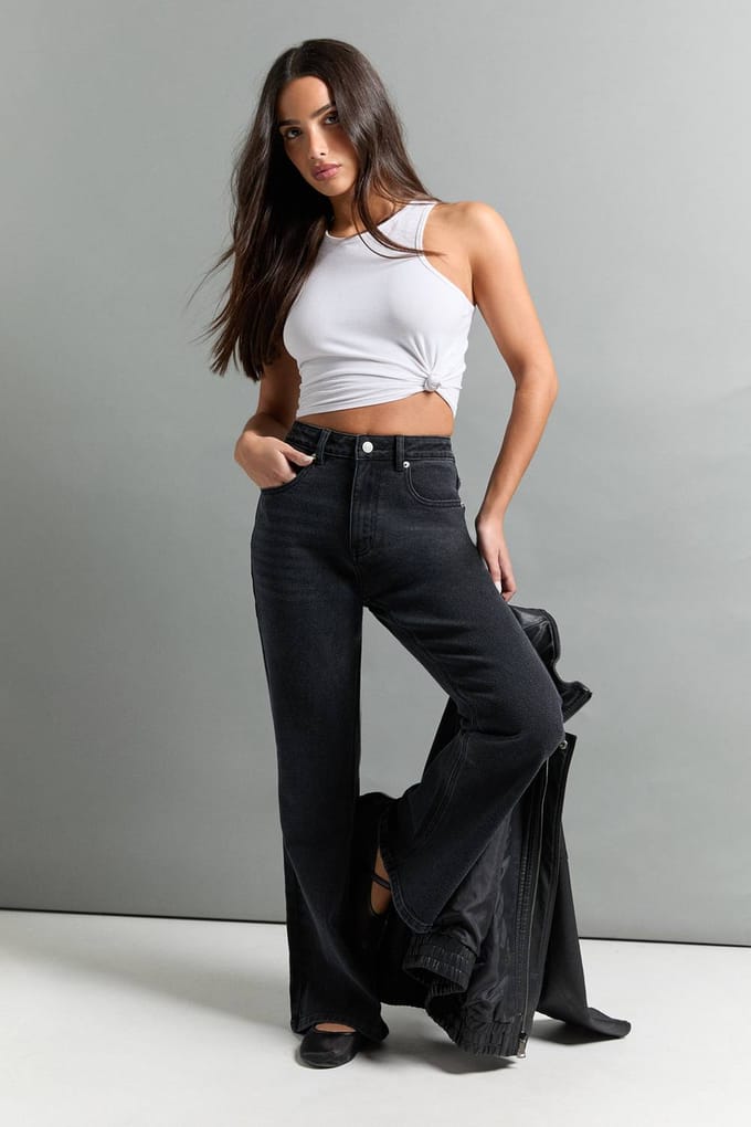 boohoo Dames De Petite High Waist Flare Jean | Washed Black | Maat: 34