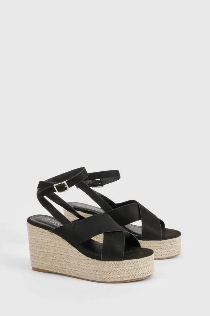 boohoo Dames Wide Fit Crossover Keil | Black | Maat: 4