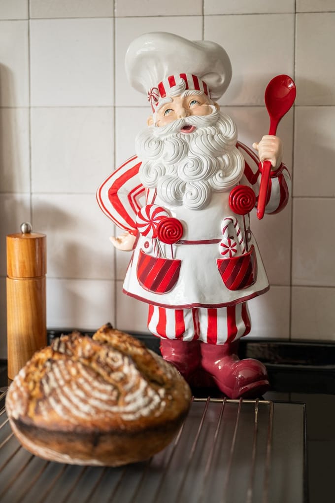 J-Line figuur Kerstman Kook - polyresin - rood/wit