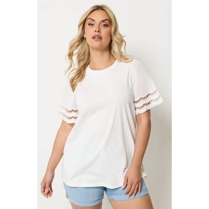 Yours Wit Tshirt Met Engelenmouwen En Engels Kantwerk Size 50-52