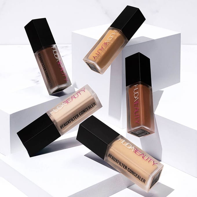 Huda Beauty - #fauxfilter Luminous Matte Liquid Concealer 8.1 Hazelnut