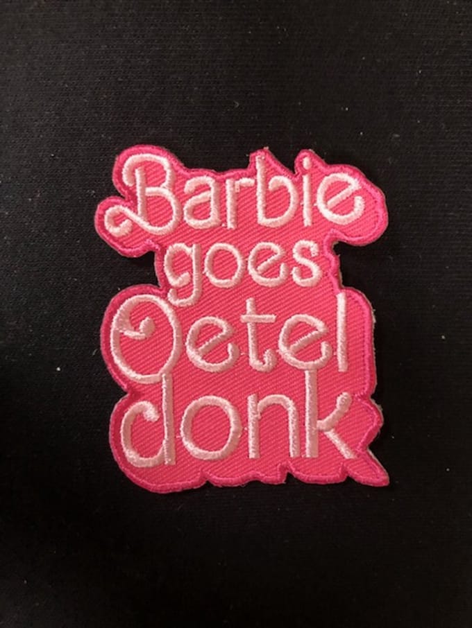 embleem Barbie goes Oeteldonk