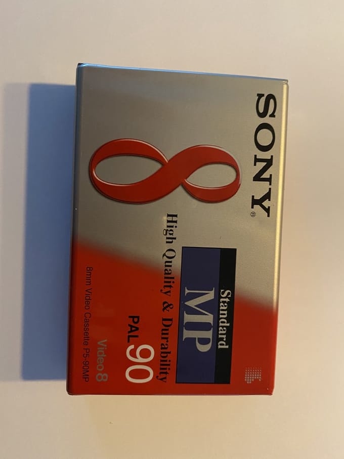 SONY MP 8 - MP PAL 90 VIDEO 8 TAPE - P5-90MP2 - LP 180 MM - SP 90 MIN