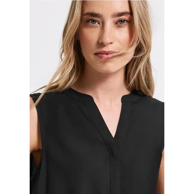 Blousetop met gespleten hals