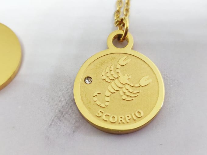 Mei's - Muse Zodiac Schorpioen - ketting dames - RVS goud - 45 t/m 50 cm