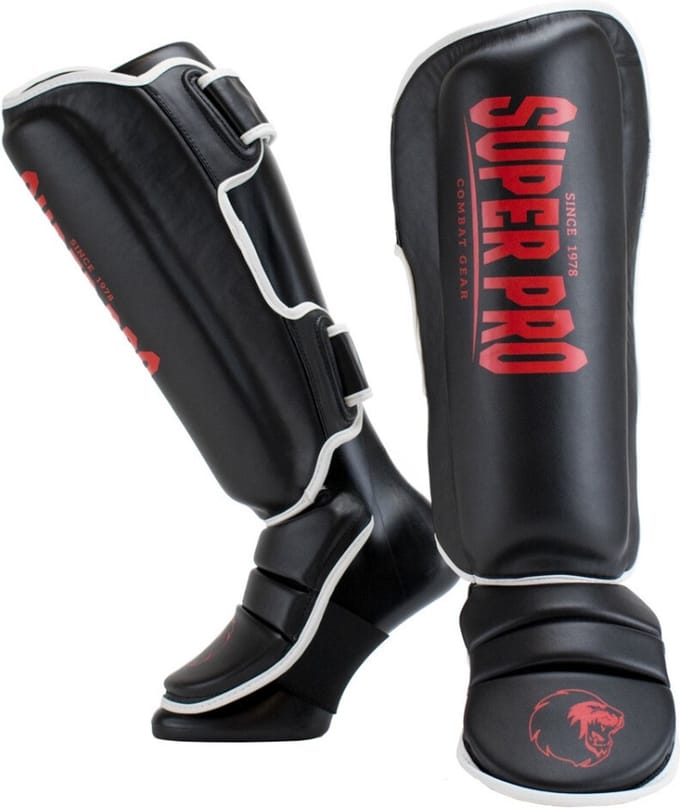 Super Pro Combat Gear Scheenbeschermer Protector SE Zwart/Rood/Wit Extra Small