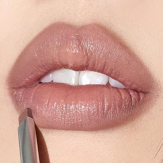 [TWEE STREEP VIER] Sculpt Lip Shaper 0,36 g OUT TEDDY