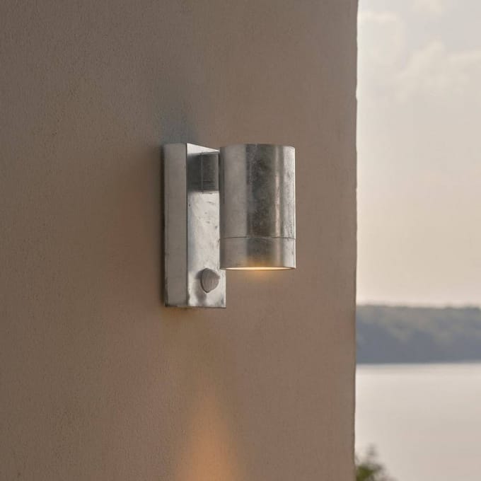 Nordlux Buitenwandlamp Tin Maxi Sensor verzinkt, staal, IP54, GU10