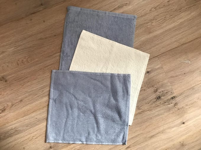 Funnies Spuugdoeken - 30x30cm - 3 Stuks - 2 Grijs en 1 Creme