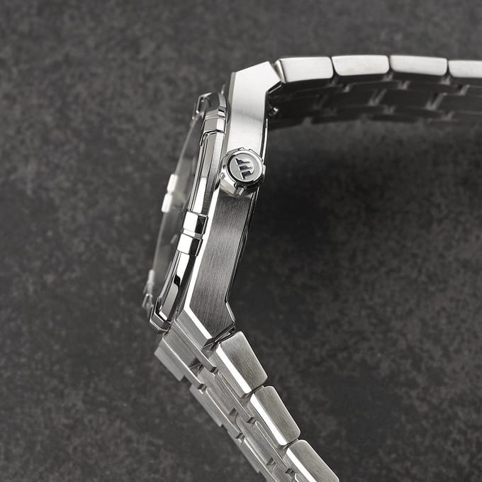 Maurice Lacroix Aikon AI1106-SS002-150-1 Horloge