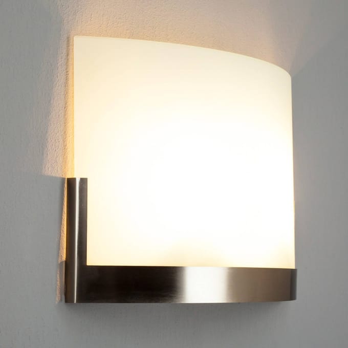 Lindby - wandlamp - 2lichts - Glas, metaal - H: 22 cm - E27 - wit gesatineerd, nikkel gesatineerd
