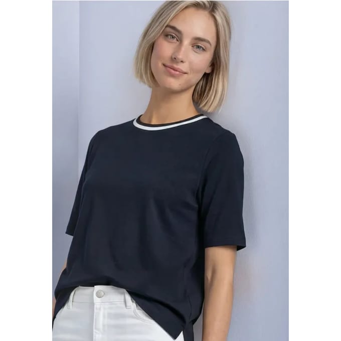 Shirt met ronde hals en contrasterend detail