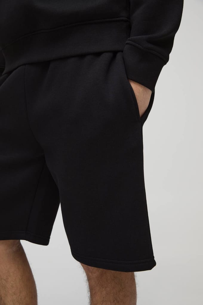 Loose Fit Mid Length Essential Shorts | Black | Size Medium