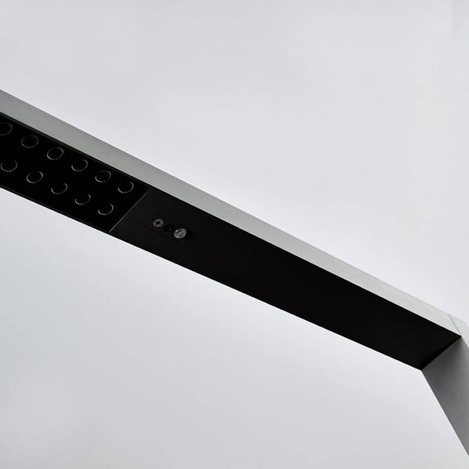 Arcchio LED kantoor vloerlamp Jolinda, zilver, CCT, sensor,