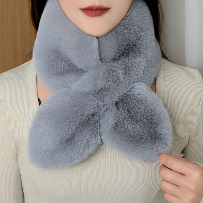 Protège-cou avec feuilles chaudes et col en fourrure mignon white