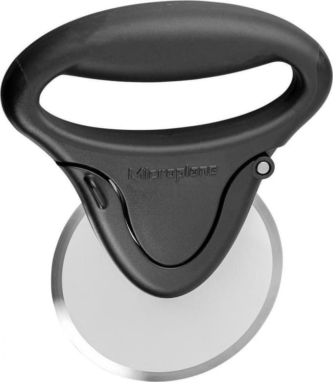 Microplane pizzasnijder zwart