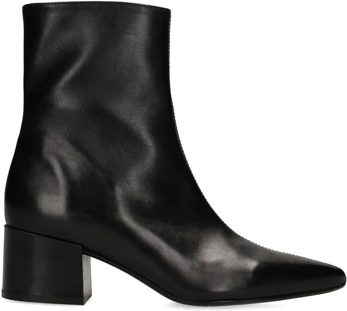 Manfield - Dames - Zwarte leren enkellaarsjes met hak - Maat 38
