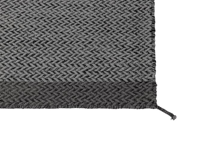 Muuto - Ply vloerkleed - donkergrijs - 170 x 240 cm - 4 - 6 Wochen