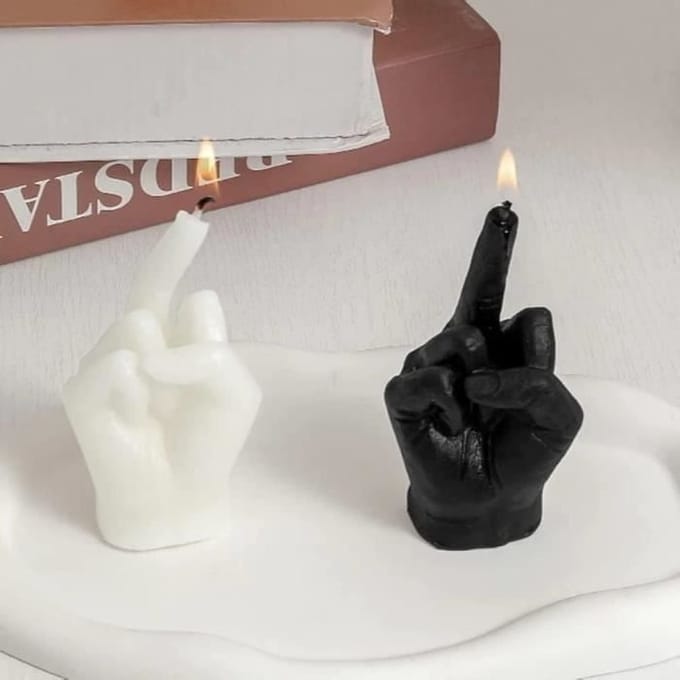 Bougie Parfumée - Middle Finger Candle - Cire de Soja - Parfum Subtil - Design Contemporain blanc