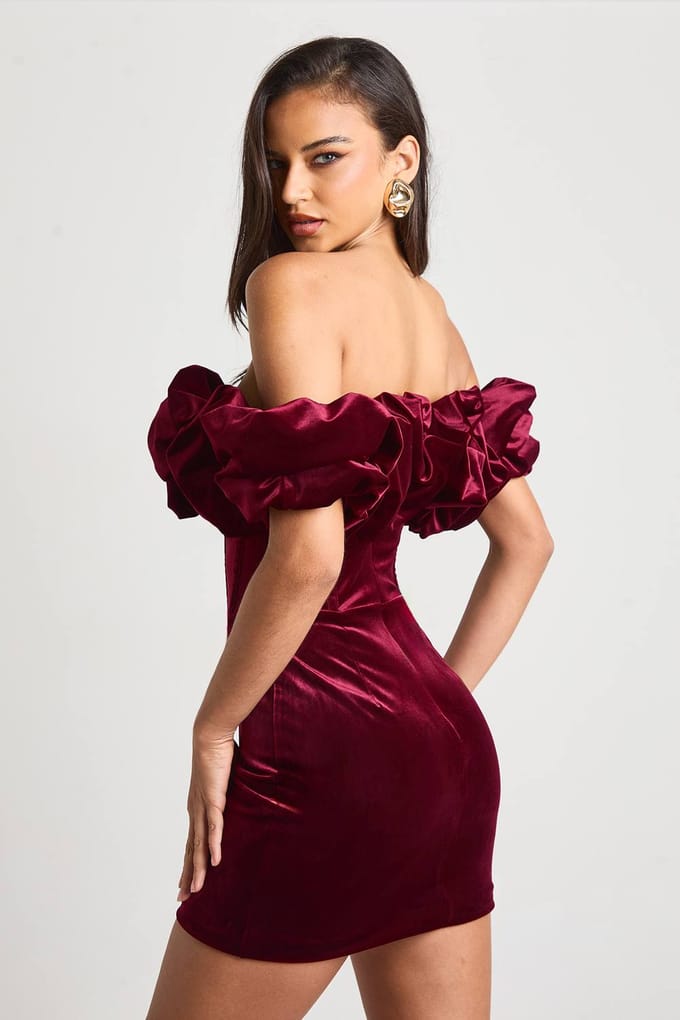 boohoo Dames Extreme Ruffle Fluweel Mini-jurk | Wine | Maat: 14