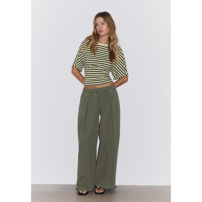 Stradivarius T-shirt met korte Japanse mouw  Kaki M