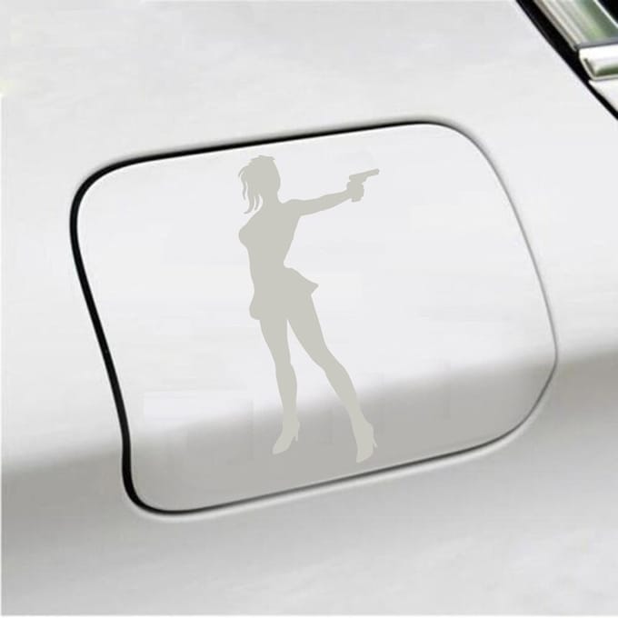 Bumpersticker - Vrouw Met Geweer - 8 X 16 - Zilver