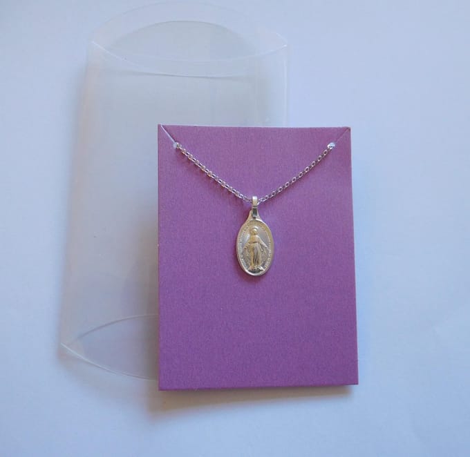 Ketting met hanger Maria zilver ovaal. Maat 20x10mm