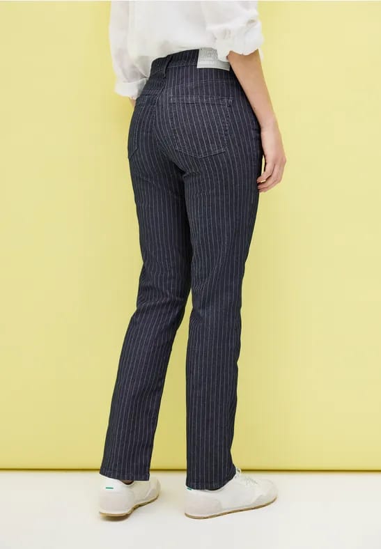 Straight Legs jeans