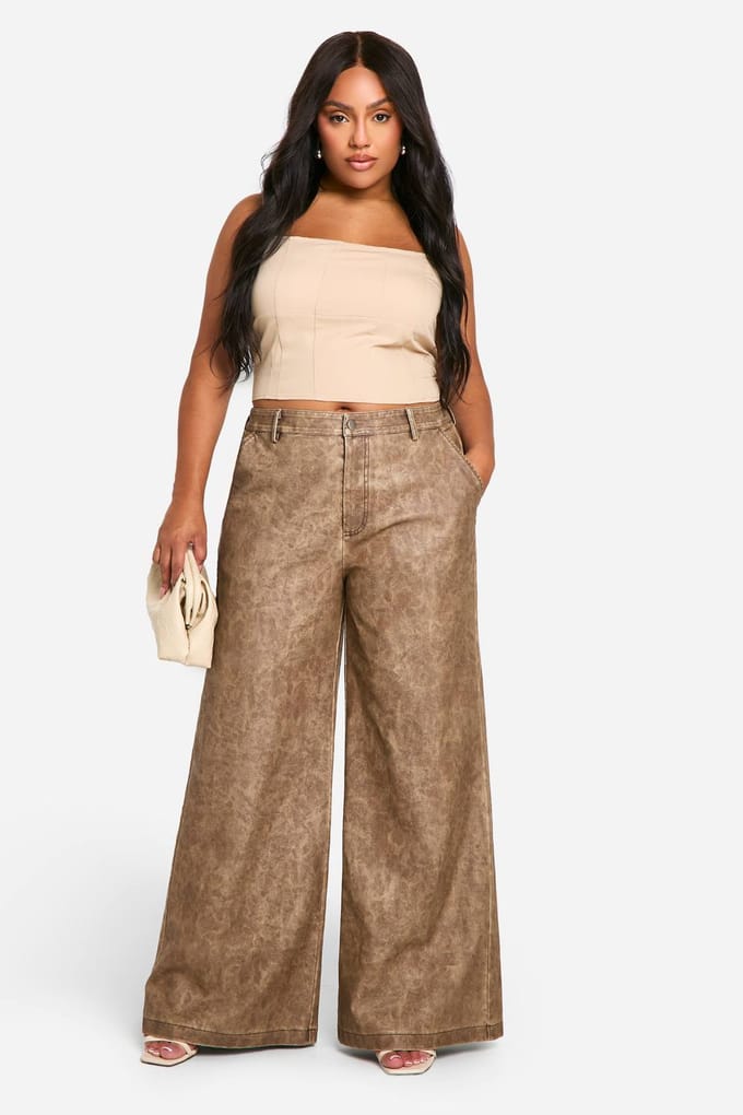 boohoo Dames Plus Corset met vierkante halslijn en naaddetails | Light Stone | Maat: 48