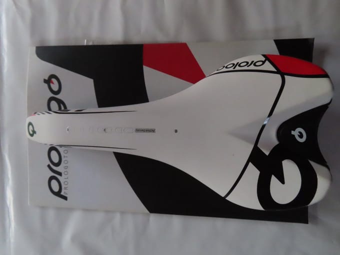 Prologo - Race en MTB zadel - Wit , rood zwart - Scratch 2 - Tirox