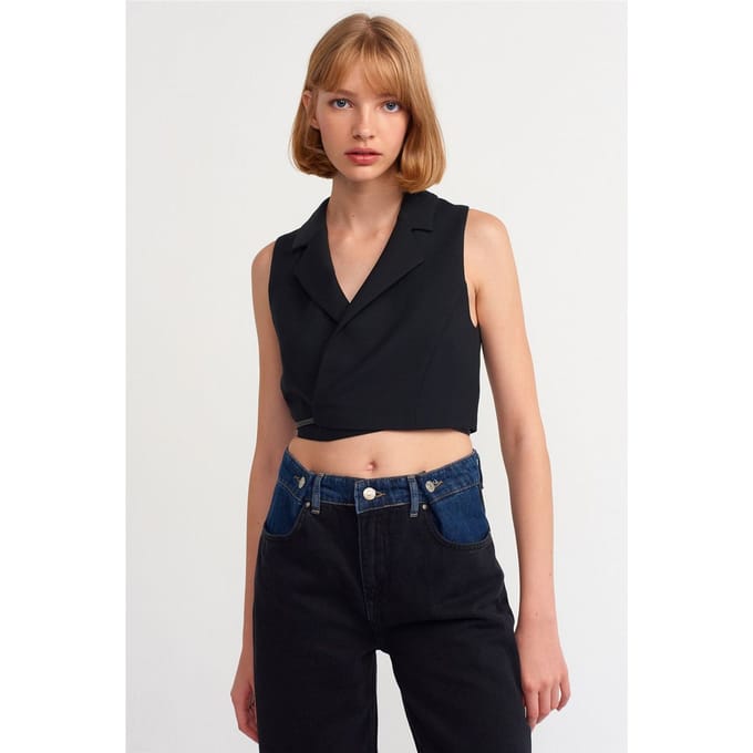 Dames Fitted Crepe Crop Blouse met Strikvoorkant