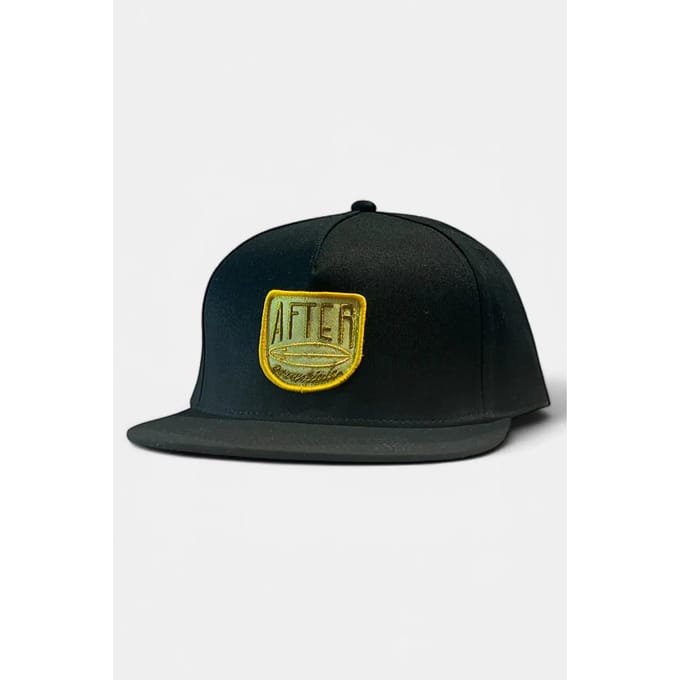 Snapback pet After Essentials