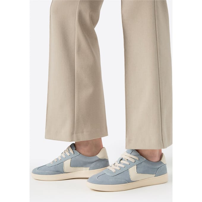 Wittchen Suède Sneakers voor Dames met Contrasterende Blauwe en Witte