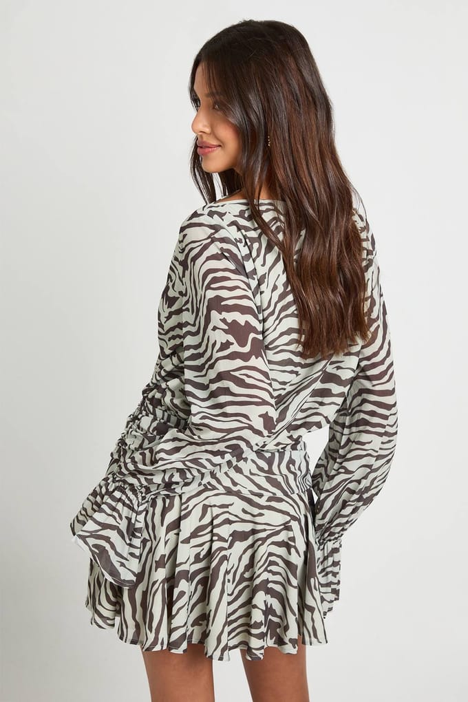 boohoo Dames Zebra bedrukt smockjurk met slash-hals | Black | Maat: 8