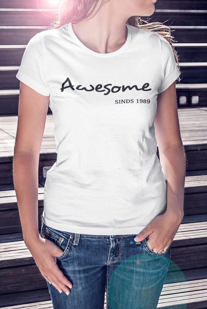 1989 Jaar Wit T-shirt dames - Maat S - Awesome - Verjaardag Cadeau vrouw - Limited Edition