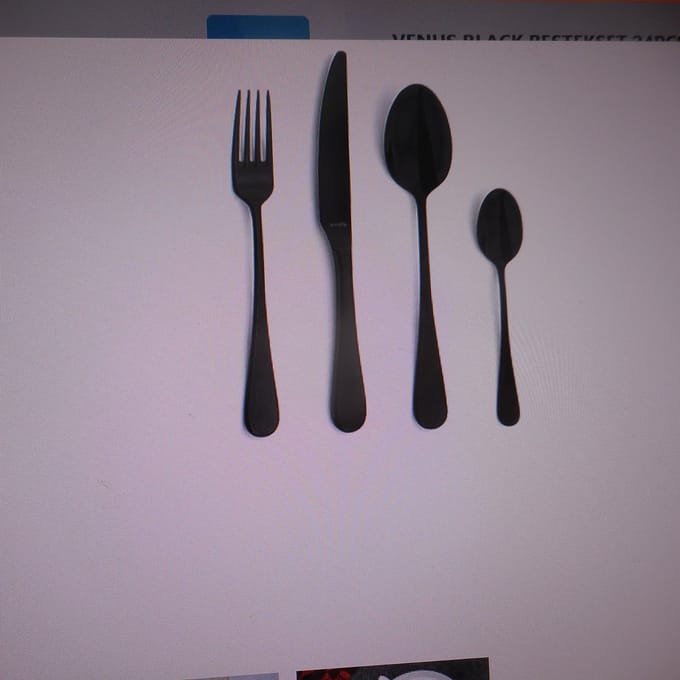 VENUS BLACK BESTEKSET 24PCS HOUTEN KIST