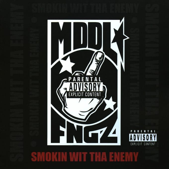 Mddl Fngz - Smokin Wit Tha Enemy