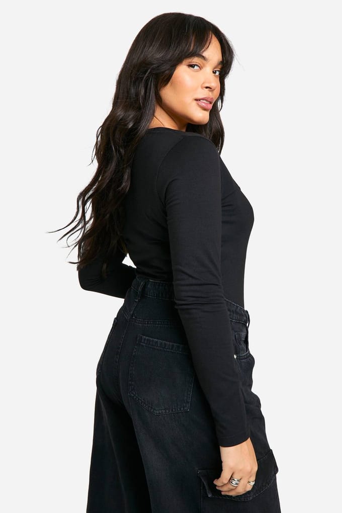 Dames Boohoo Basics Plus Cotton Bodysuit met vierkante hals en lange mouwen | Zwart | Maat: 48