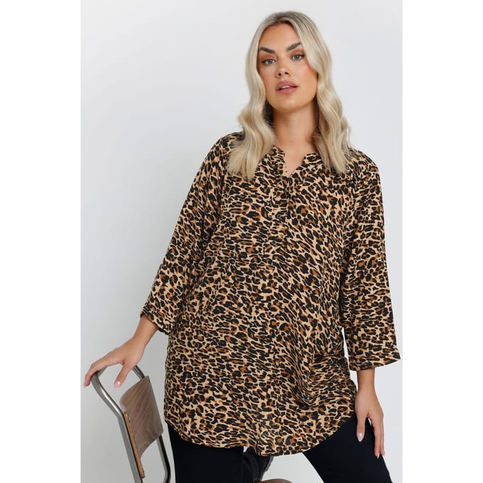 Yours Bruine Top Met Luipaardprint En Halve Knoopsluiting Size 48