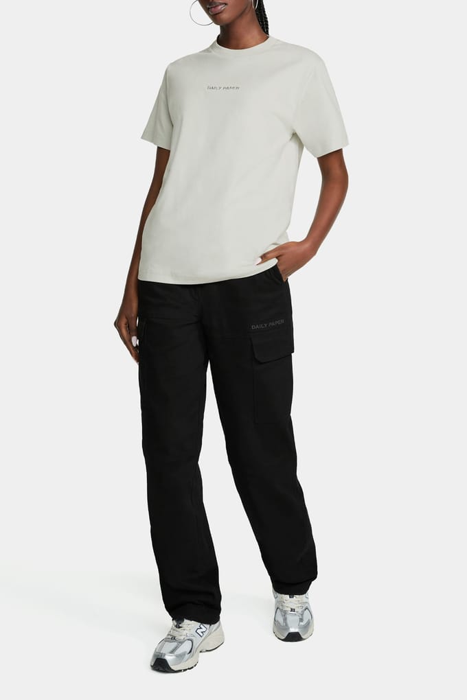 Daily Paper Ezea Women Cargo Pants Black Maat: L | Pantalons Outlet | Dames | Zwart