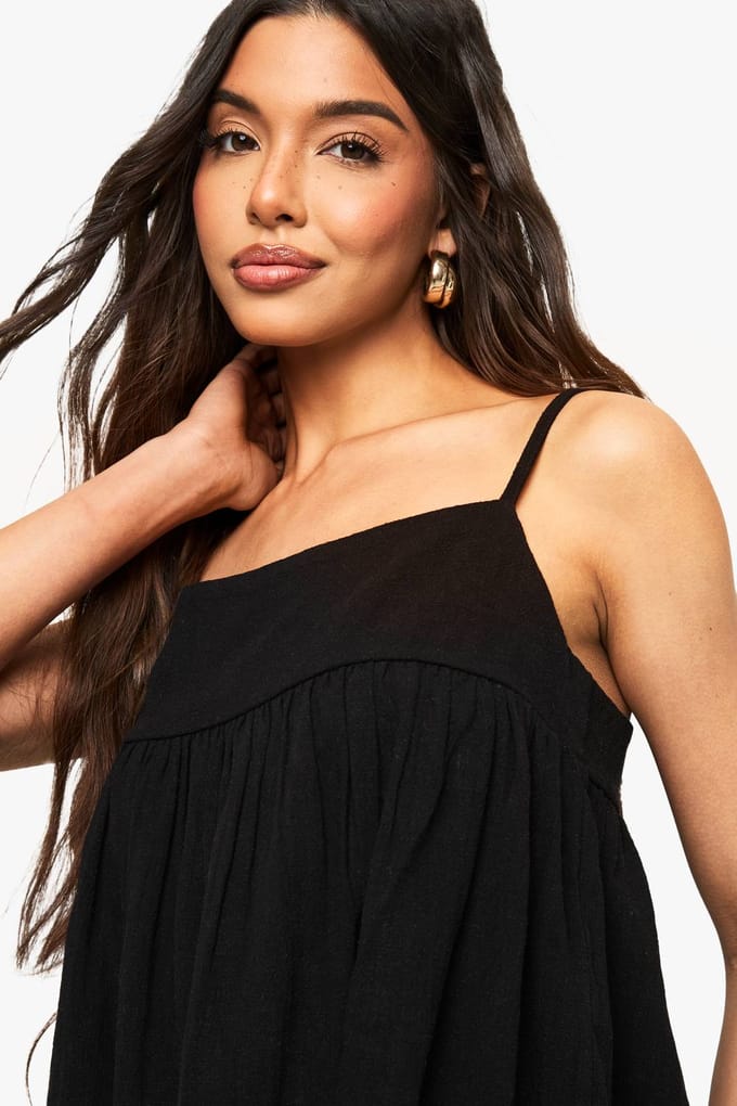 boohoo Dames Linnen Look Peplum Cami | Black | Maat: 6