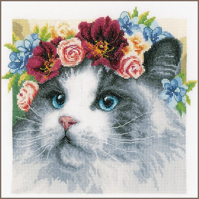 Lanarte - Telpakket kit - Ragdoll met bloemenkrans - PN-0189340