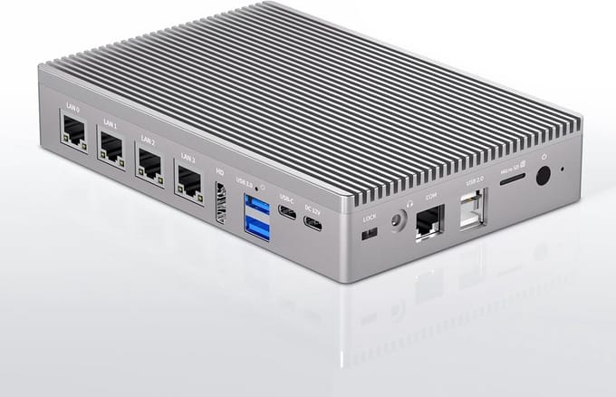 Fanless Mini PC met N100 Processor, 8GB RAM en 128GB Opslag, 4x 2.5GbE, Dual 4K Uitgang