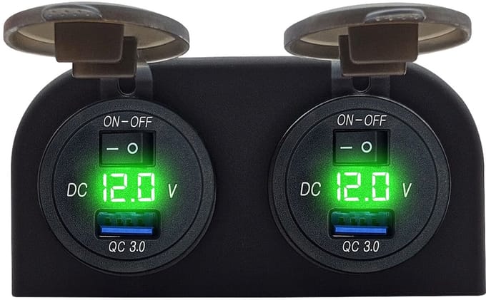 ProRide 12V USB Stopcontact met Schakelaar/Voltmeter - 5V/2.4A - Tweevoudig Opbouw - USB Autolader, Boot en Camper - Groen