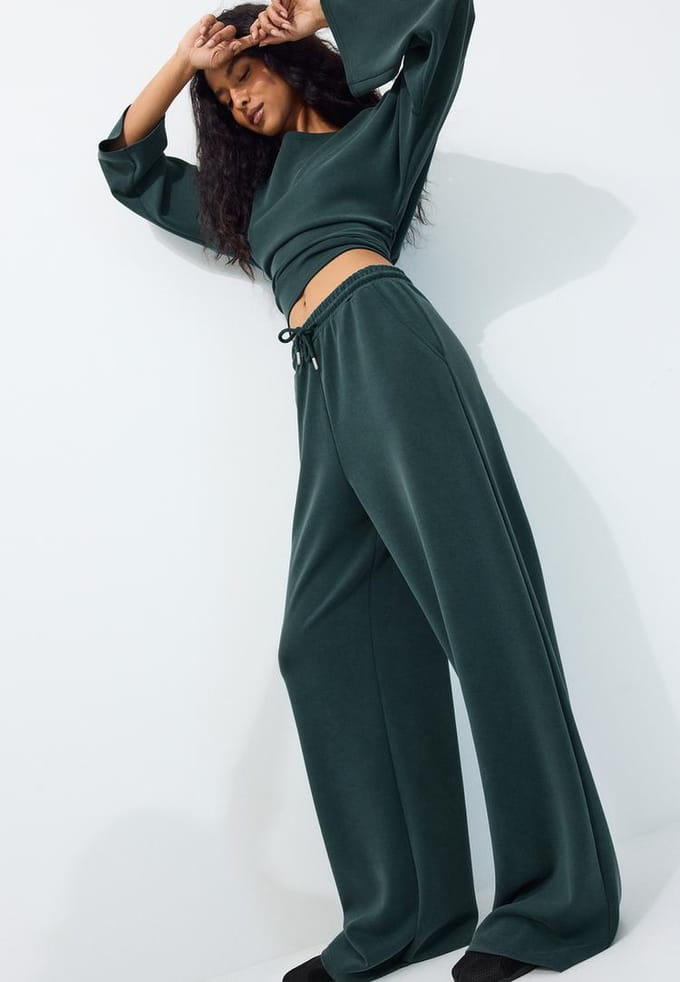 Stradivarius Joggingbroek palazzo zachte touch  Kaki XS