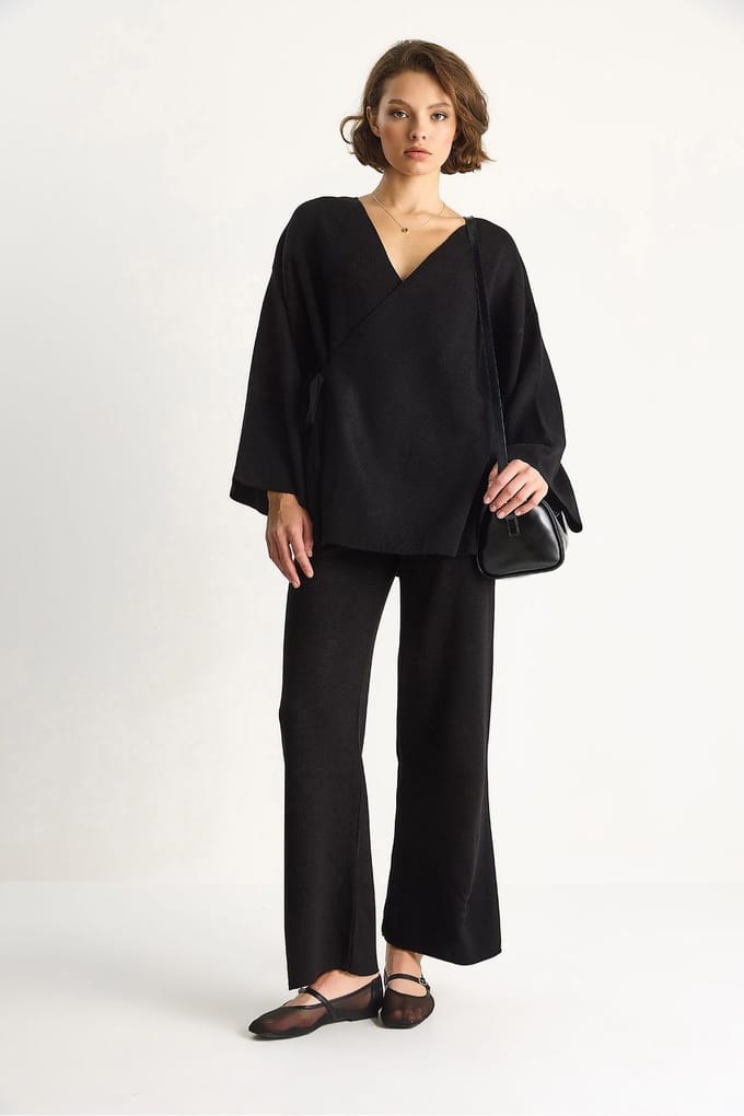 Dubbelzijdige Stropdas Blouse en Brede Pantalon Set