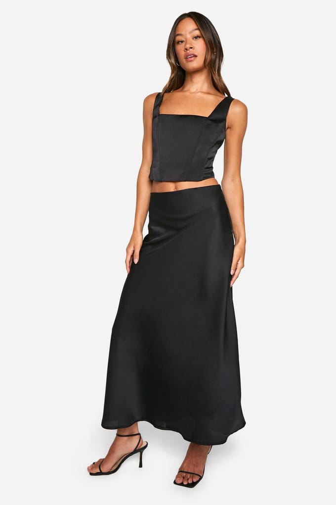 boohoo Dames Tall Satin Slip Midaxi Rok | Black | Maat: 12