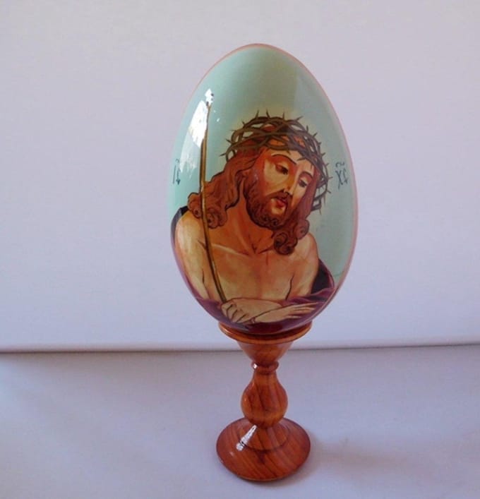 EI handbeschilderd met Jezus.