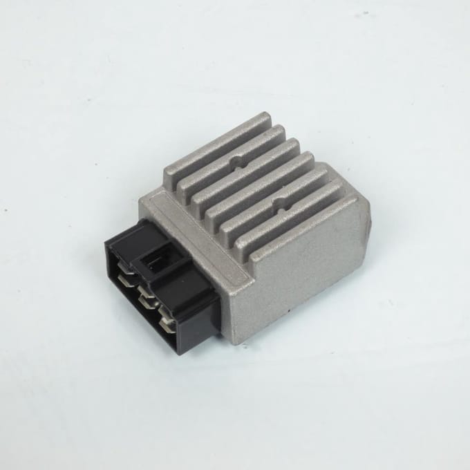 Régulateur redresseur de tension P2R pour Moto Derbi 50 GPR Neuf