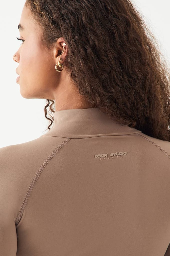 Dames DSGN Studio Ultra Sculpt Doorritsjack | Taupe | Maat: Medium